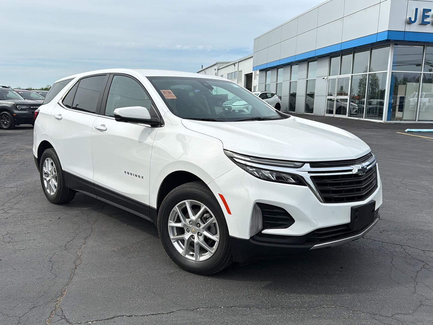 2022 Chevrolet Equinox LT AWD with 1LT