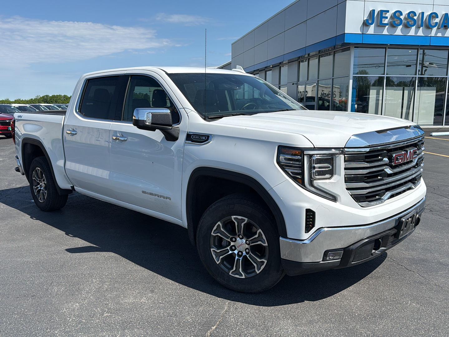 2025 GMC Sierra 1500 SLT Crew Cab 4WD