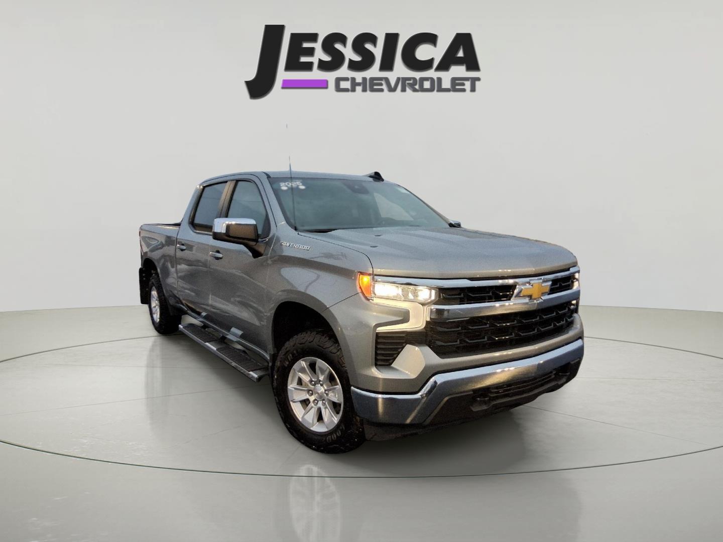 2025 Chevrolet Silverado 1500 LT Crew Cab 4WD