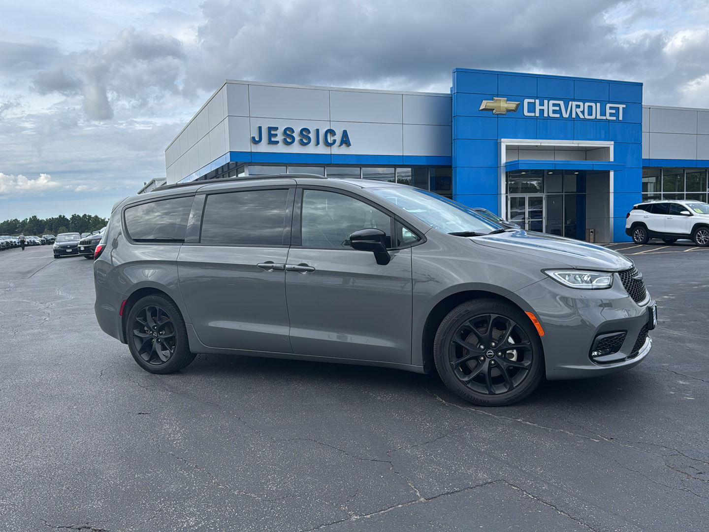 2025 Chrysler Pacifica Limited FWD
