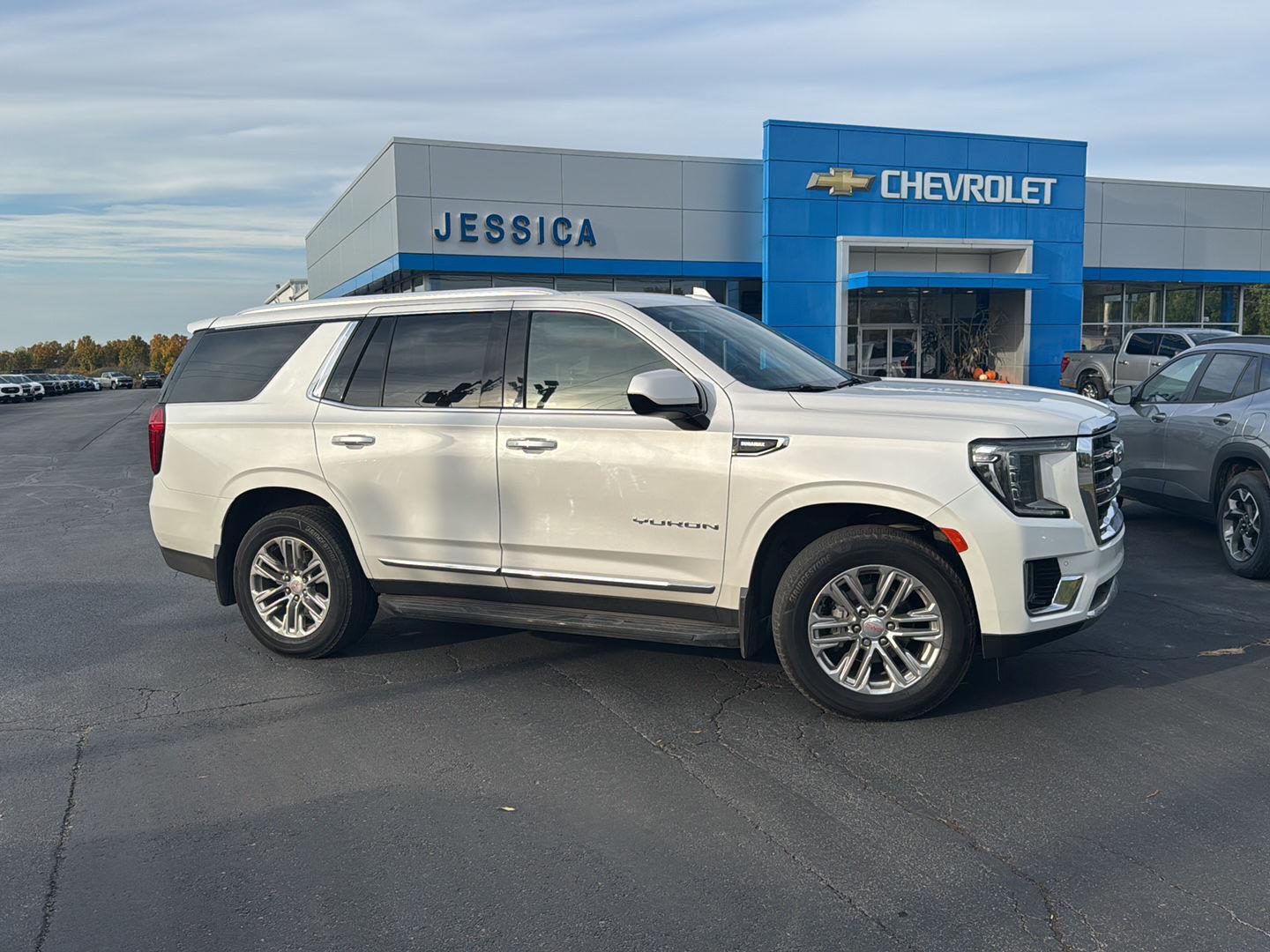 2023 GMC Yukon SLT 4WD