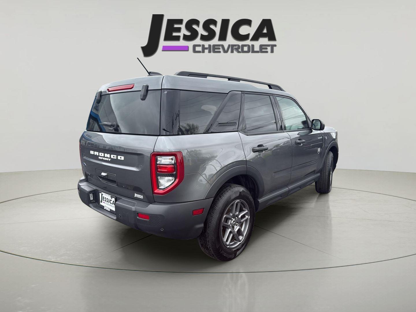 View vehicle photo 3