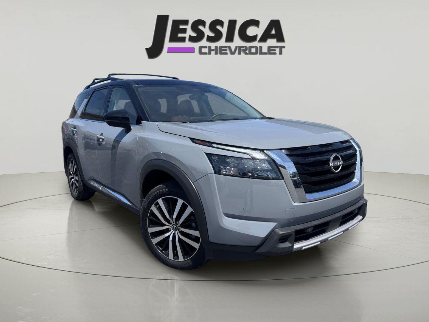 2025 Nissan Pathfinder Platinum 4WD