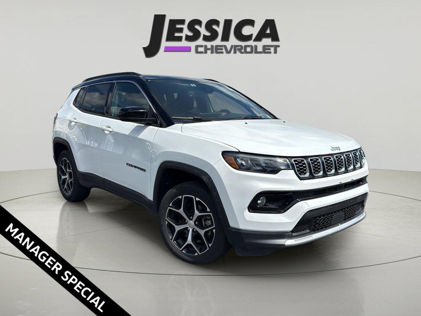 Bright White Clearcoat 2024 Jeep Compass SUV / Crossover Four-Wheel Drive 8-Speed Automatic