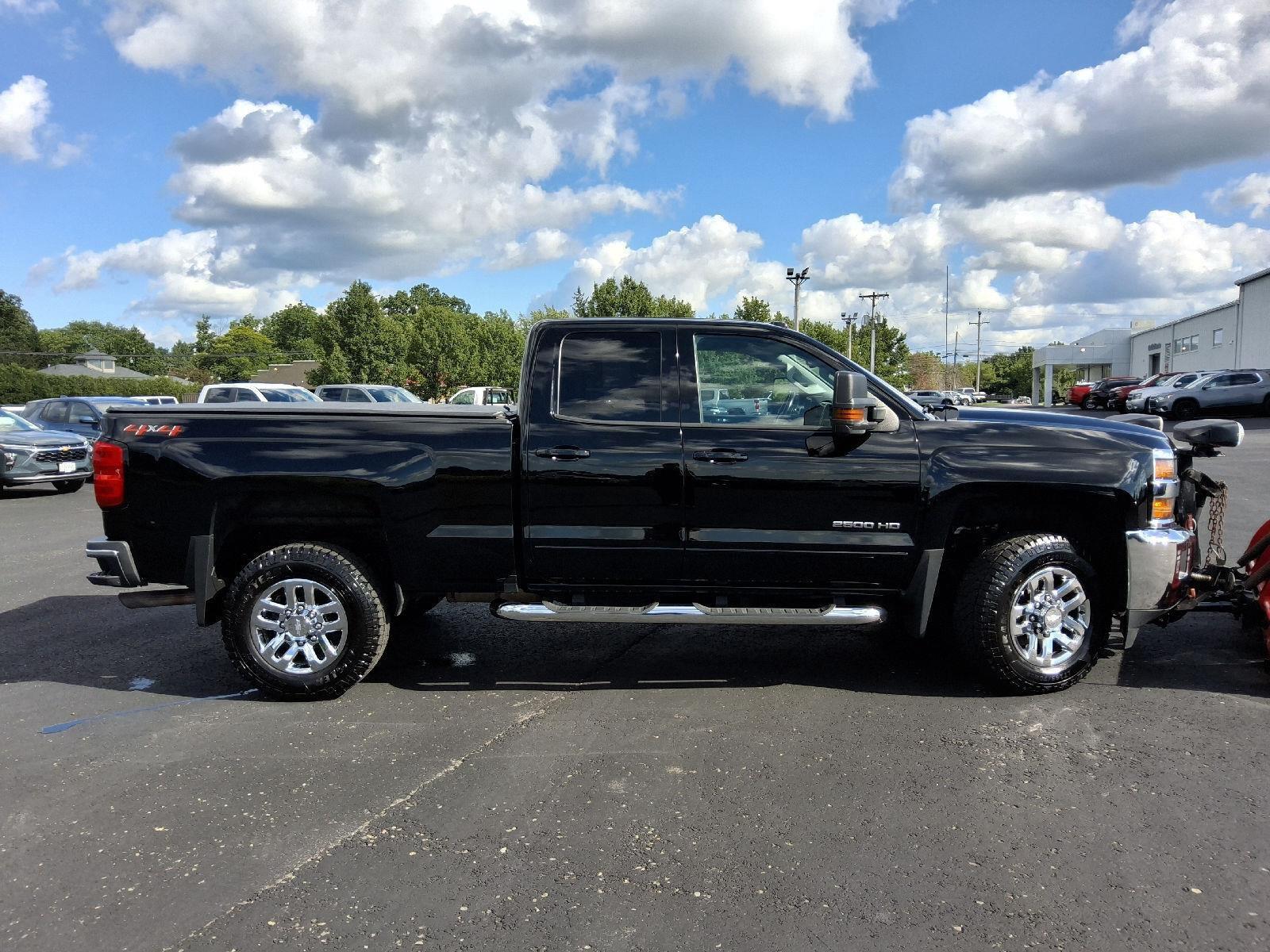 Black 2018 Chevrolet Silverado 2500HD Pickup Truck Four-Wheel Drive 6-Speed Automatic