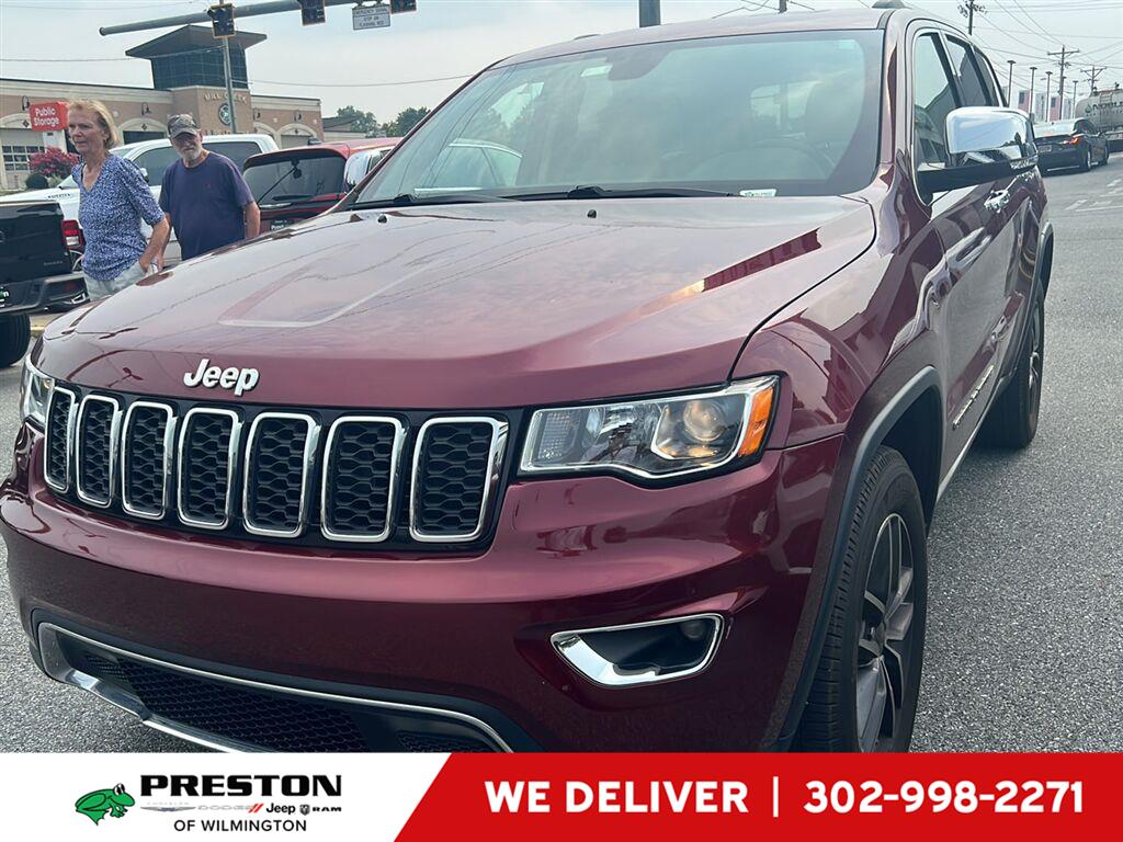 Velvet Red Pearlcoat 2019 Jeep Grand Cherokee SUV / Crossover Four-Wheel Drive 8-Speed Automatic