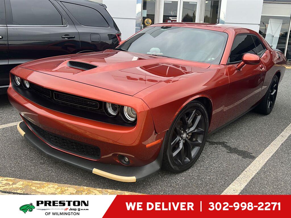 Sinamon Stick 2022 Dodge Challenger Coupe Rear-Wheel Drive 8-Speed Automatic
