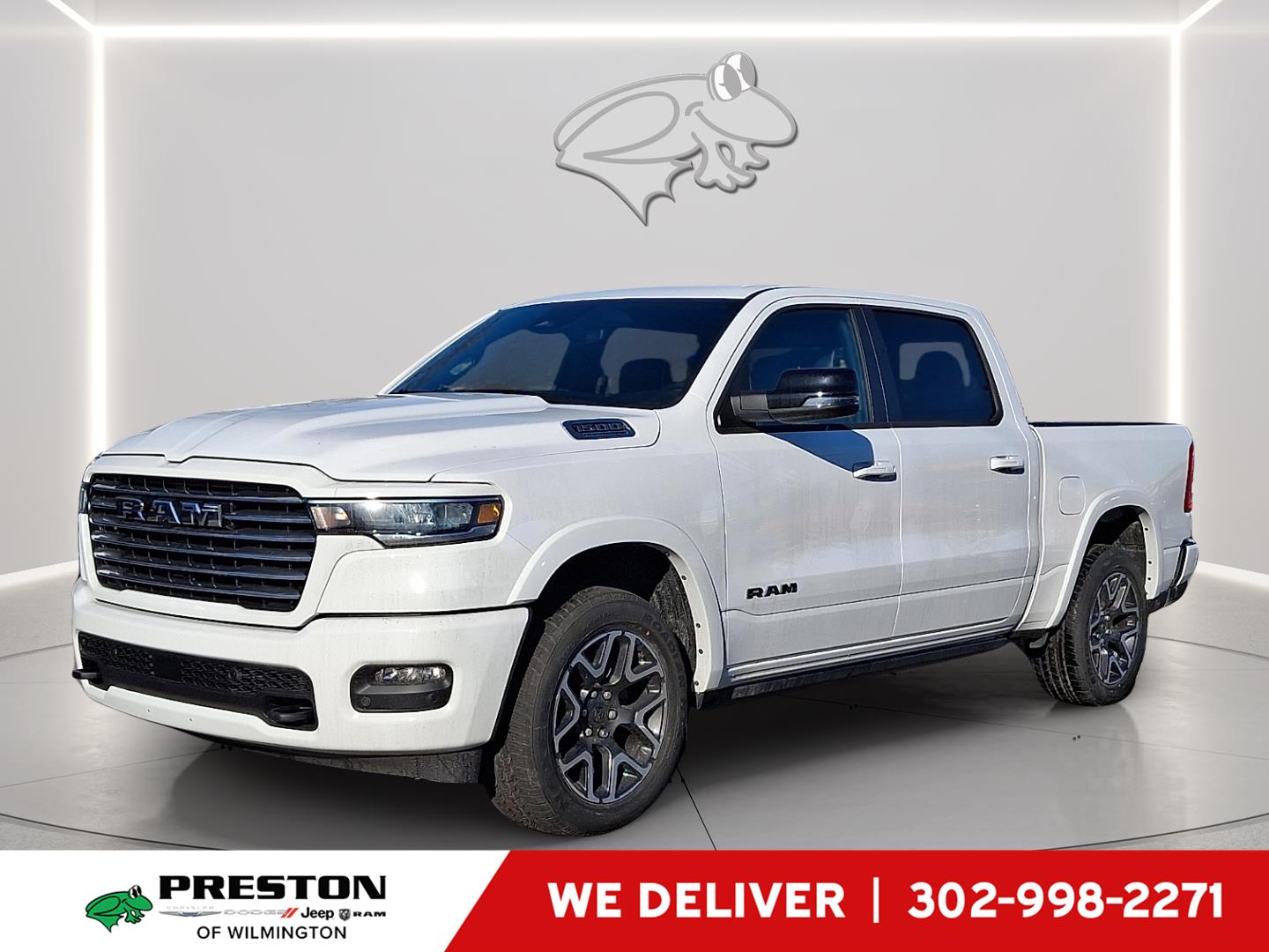 Bright White Clearcoat 2026 RAM 1500 Laramie Crew Cab 4WD Pickup Truck Four-Wheel Drive 8-Speed Automatic