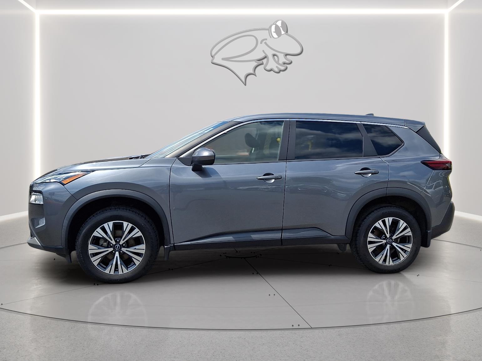 View vehicle photo 2