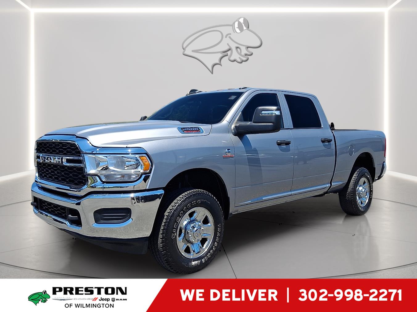 Billet Silver Metallic Clearcoat 2024 RAM 2500 Pickup Truck Four-Wheel Drive 6-Speed Automatic