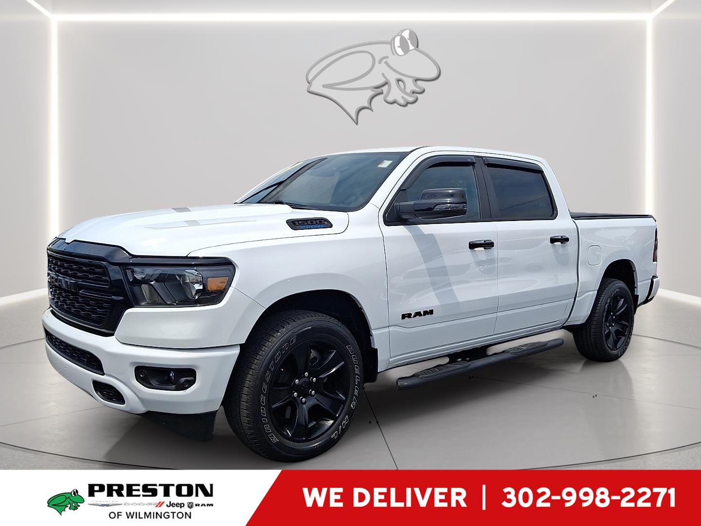 Bright White Clearcoat 2023 RAM 1500 Pickup Truck Four-Wheel Drive 8-Speed Automatic