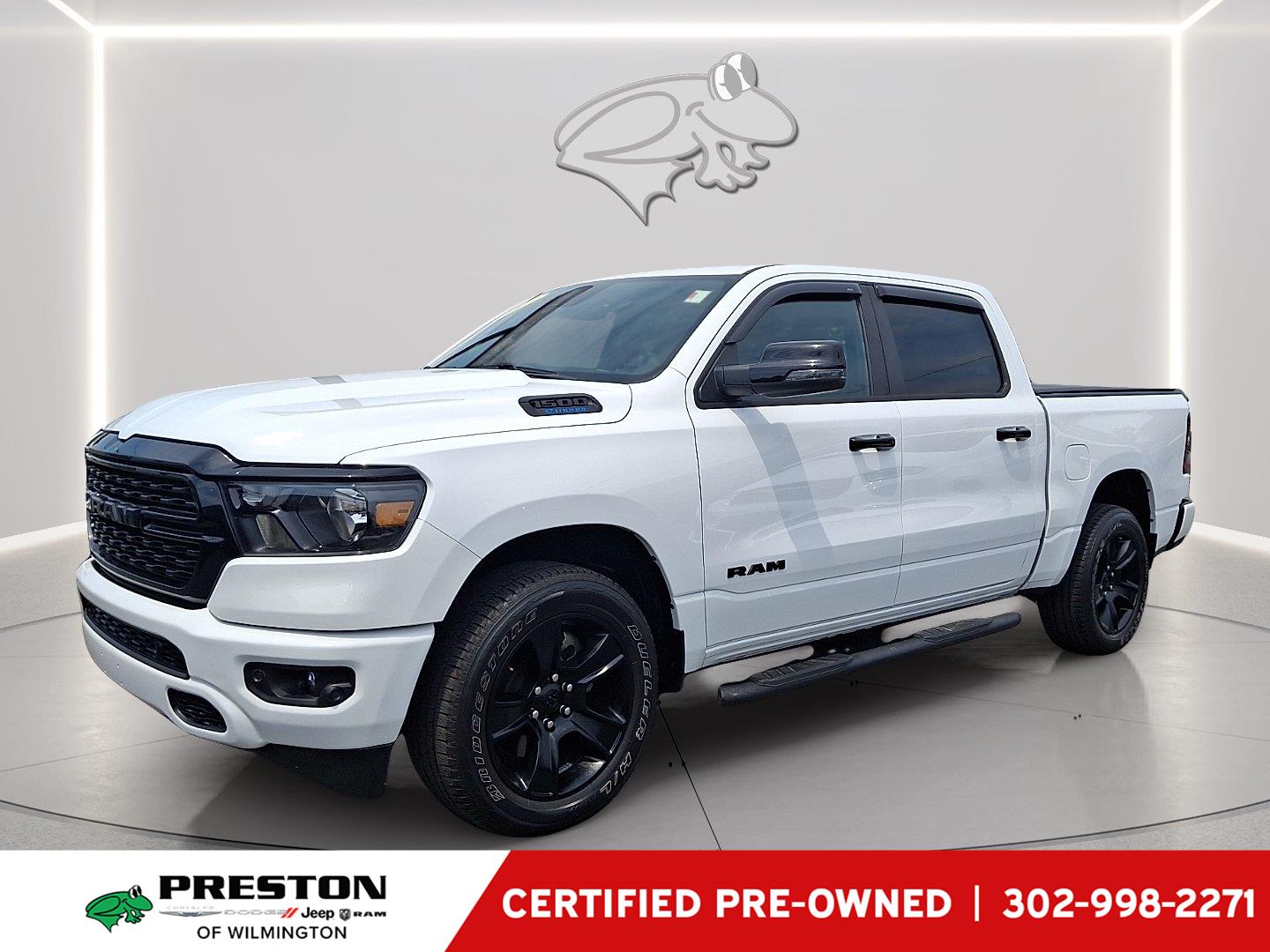 Bright White Clearcoat 2023 RAM 1500 Pickup Truck Four-Wheel Drive 8-Speed Automatic
