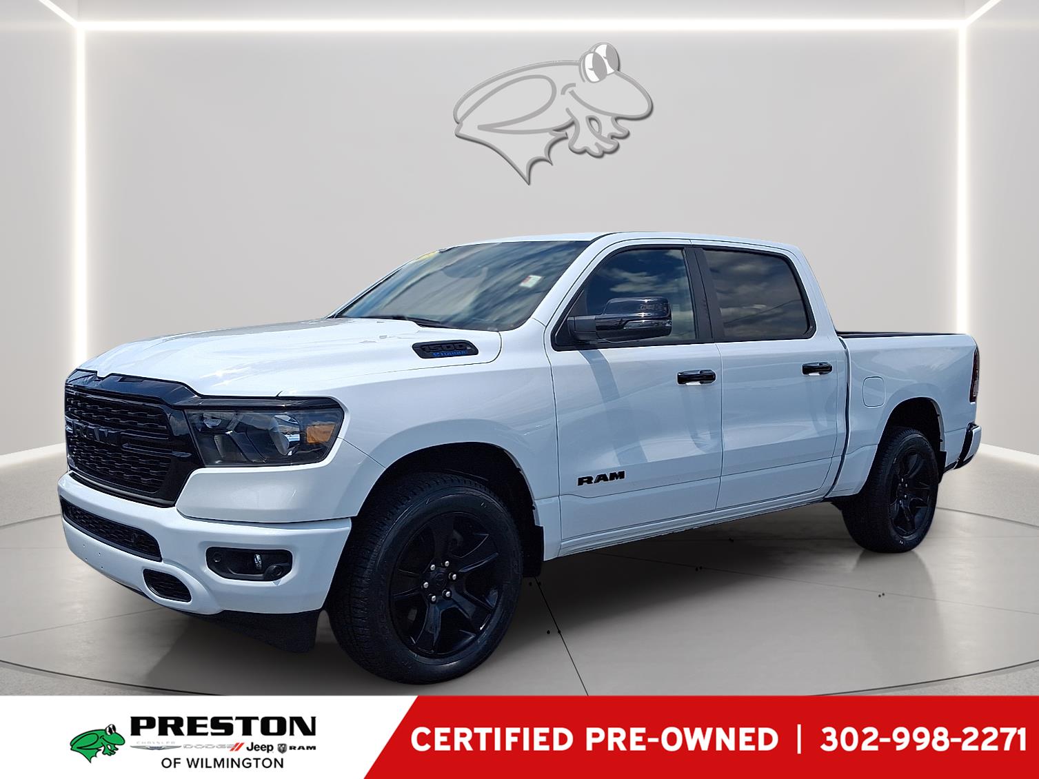 Bright White Clearcoat 2023 RAM 1500 Pickup Truck Four-Wheel Drive 8-Speed Automatic