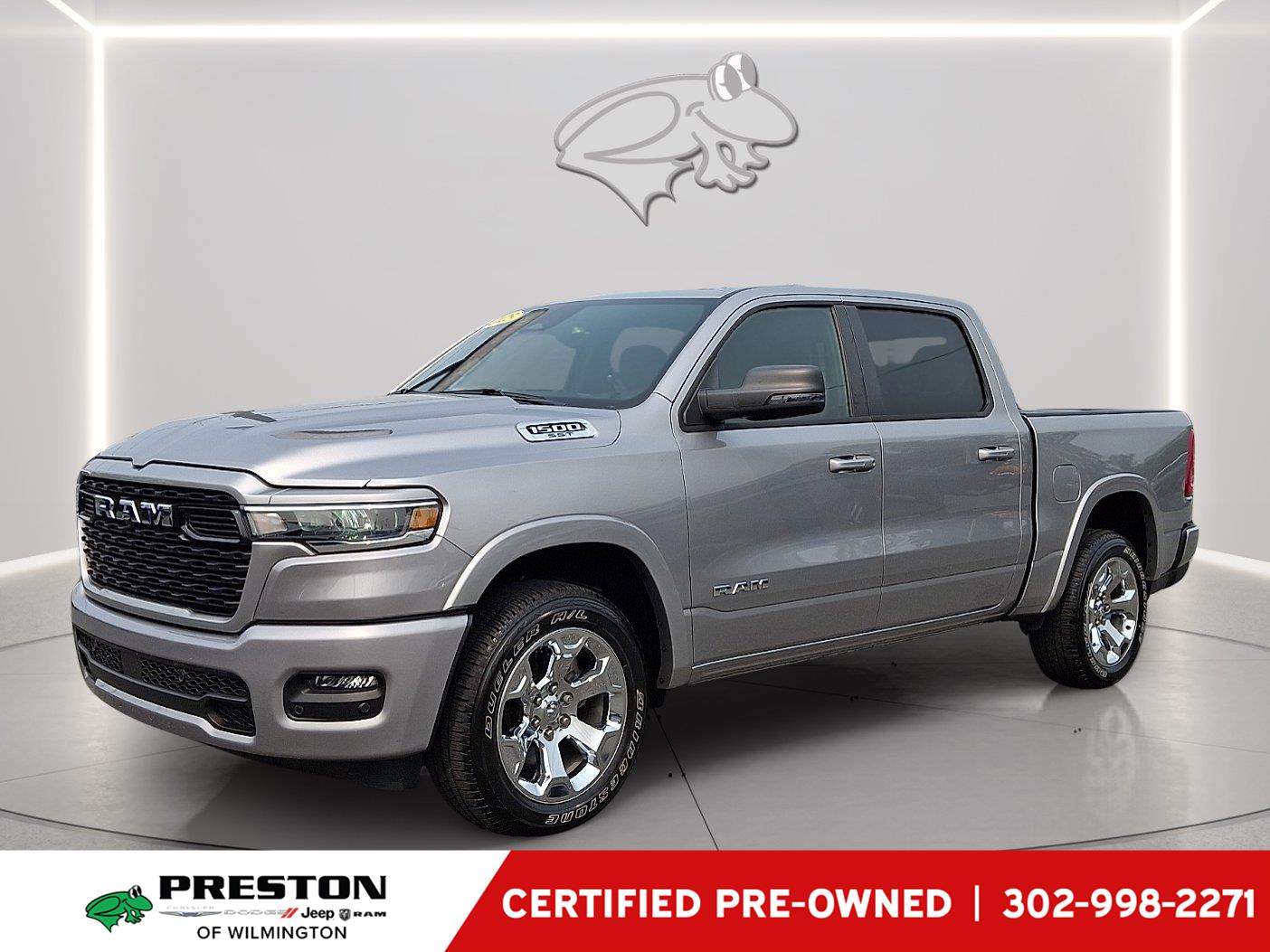 Billet Silver Metallic Clearcoat 2025 RAM 1500 Pickup Truck Four-Wheel Drive 8-Speed Automatic