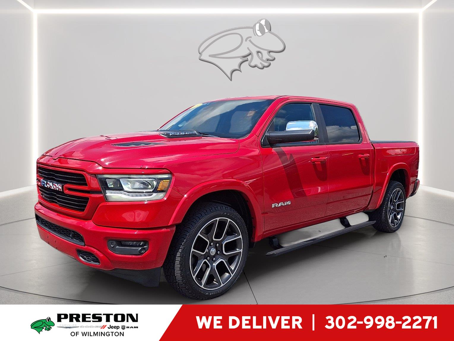 Flame Red Clearcoat 2019 RAM 1500 Pickup Truck Four-Wheel Drive 8-Speed Automatic