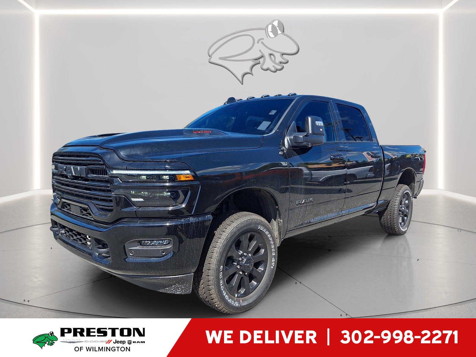 Diamond Black Crystal Pearlcoat 2026 RAM 2500 Pickup Truck Four-Wheel Drive 8-Speed Automatic
