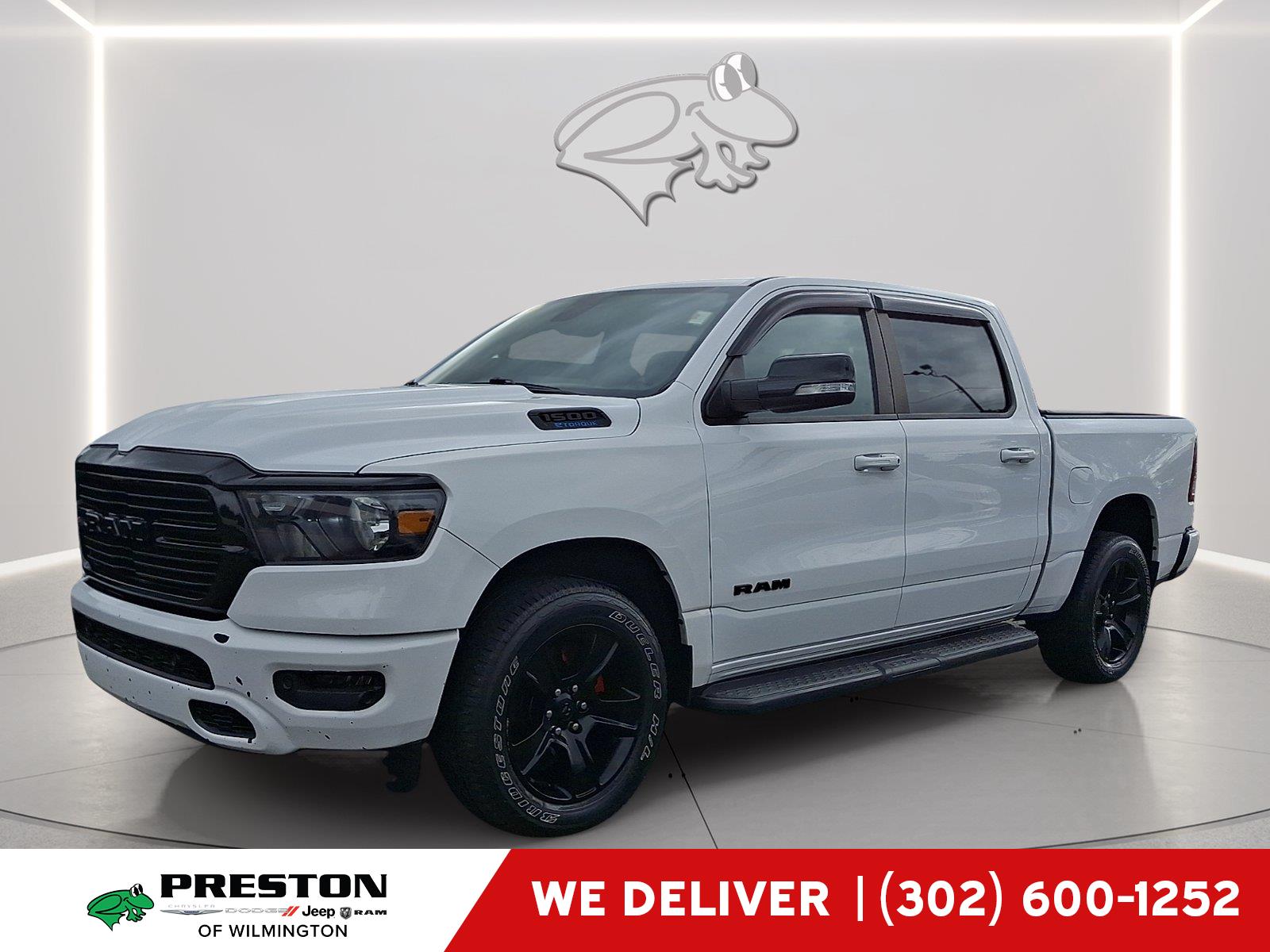 Bright White Clearcoat 2021 RAM 1500 Pickup Truck Four-Wheel Drive 8-Speed Automatic