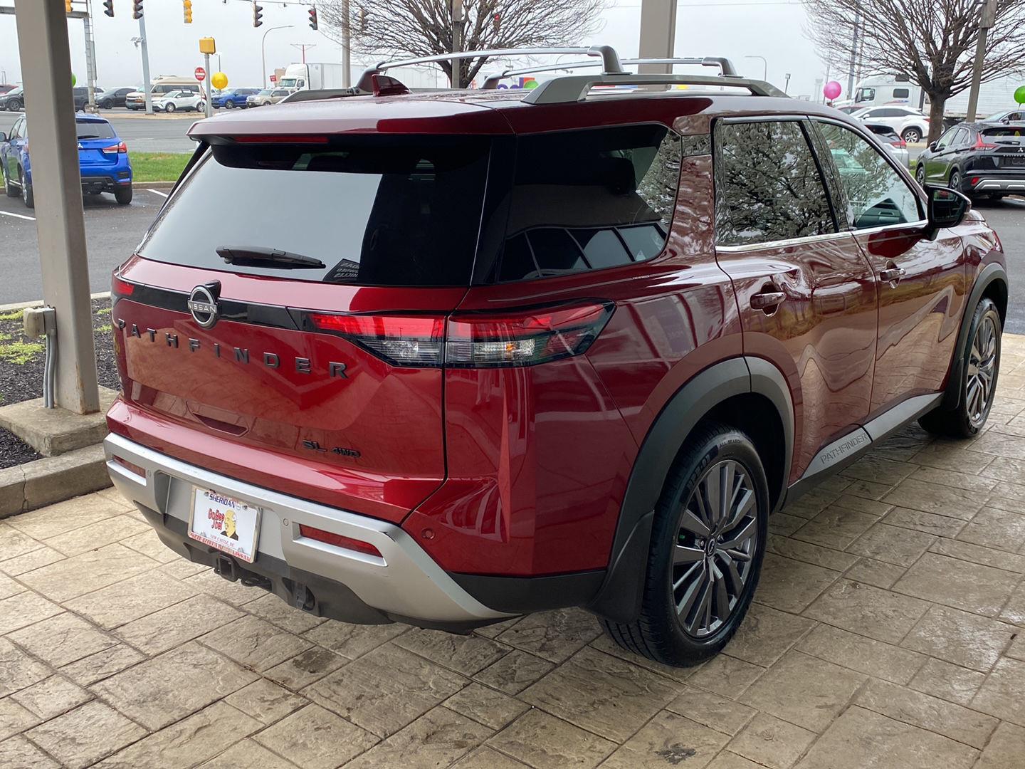 View vehicle photo 7