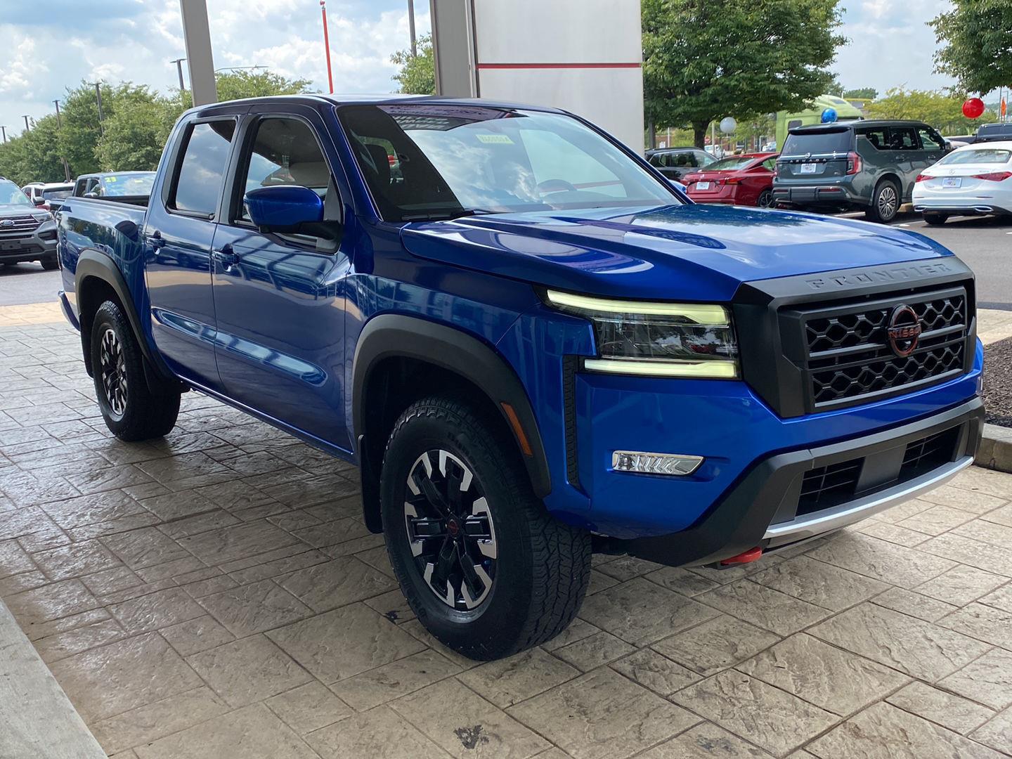 Used 2024 Bluestone Pearl Nissan PRO-4X image 4