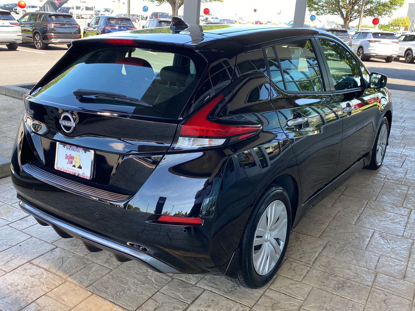Used 2023 Super Black Nissan S image 8
