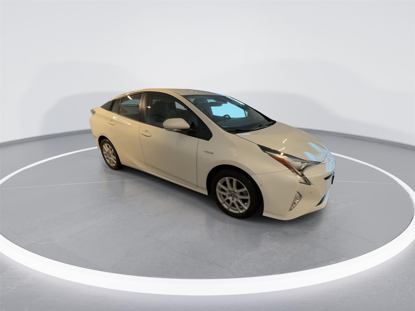 2017 Toyota Prius Four Touring FWD