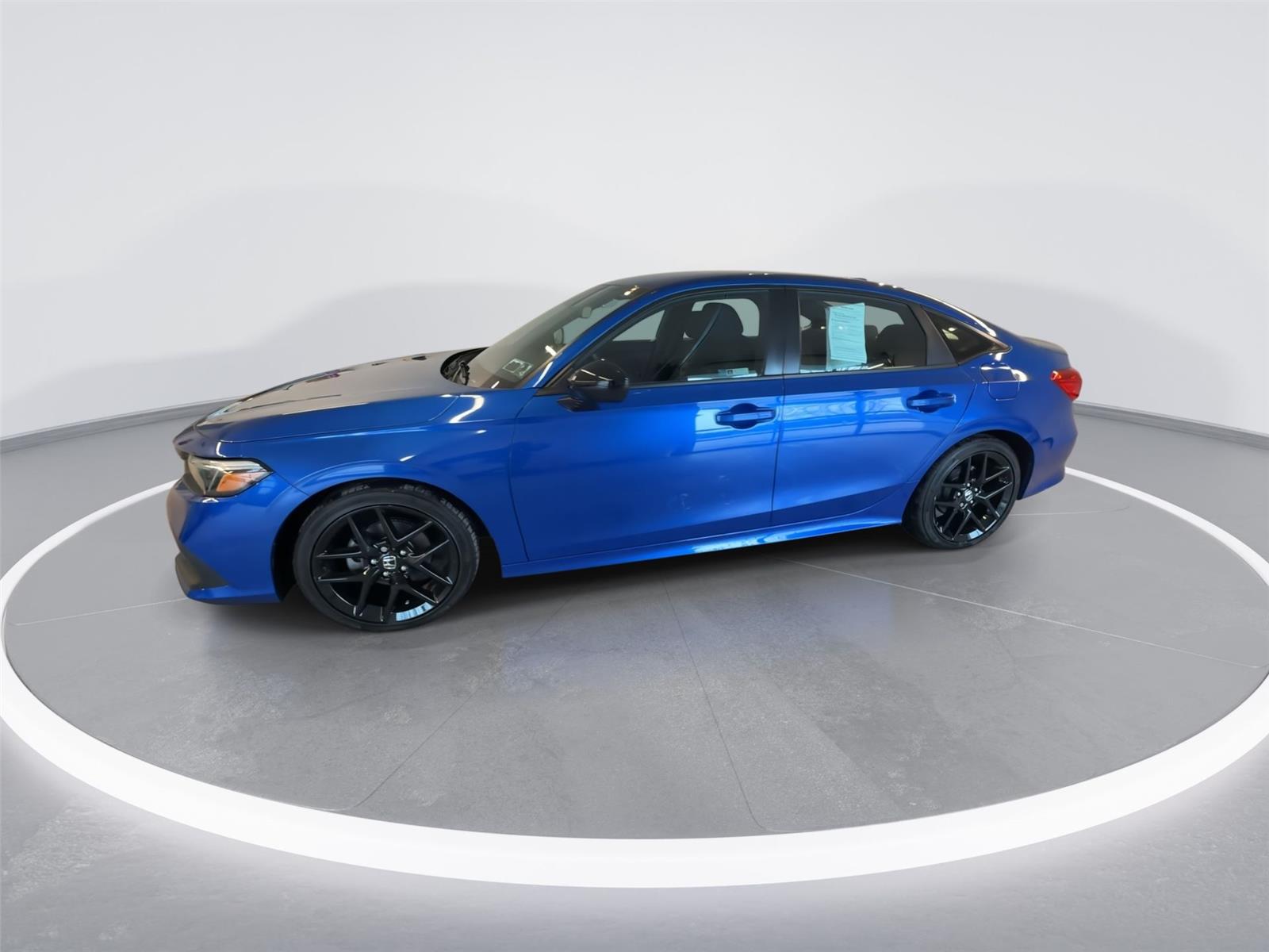 View vehicle photo 5