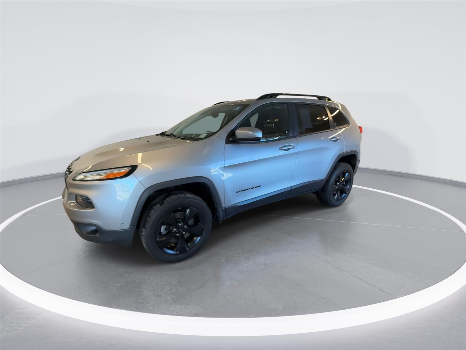 View vehicle photo 4