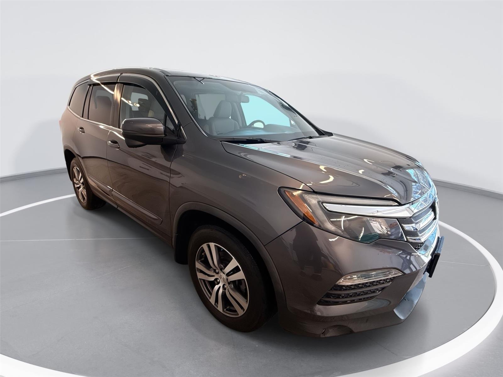 Gray (Modern Steel Metallic) 2018 Honda Pilot EX-L AWD SUV / Crossover All-Wheel Drive Automatic