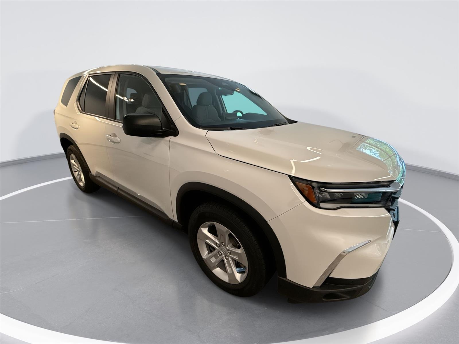 Platinum White Pearl 2023 Honda Pilot LX AWD SUV / Crossover All-Wheel Drive Automatic
