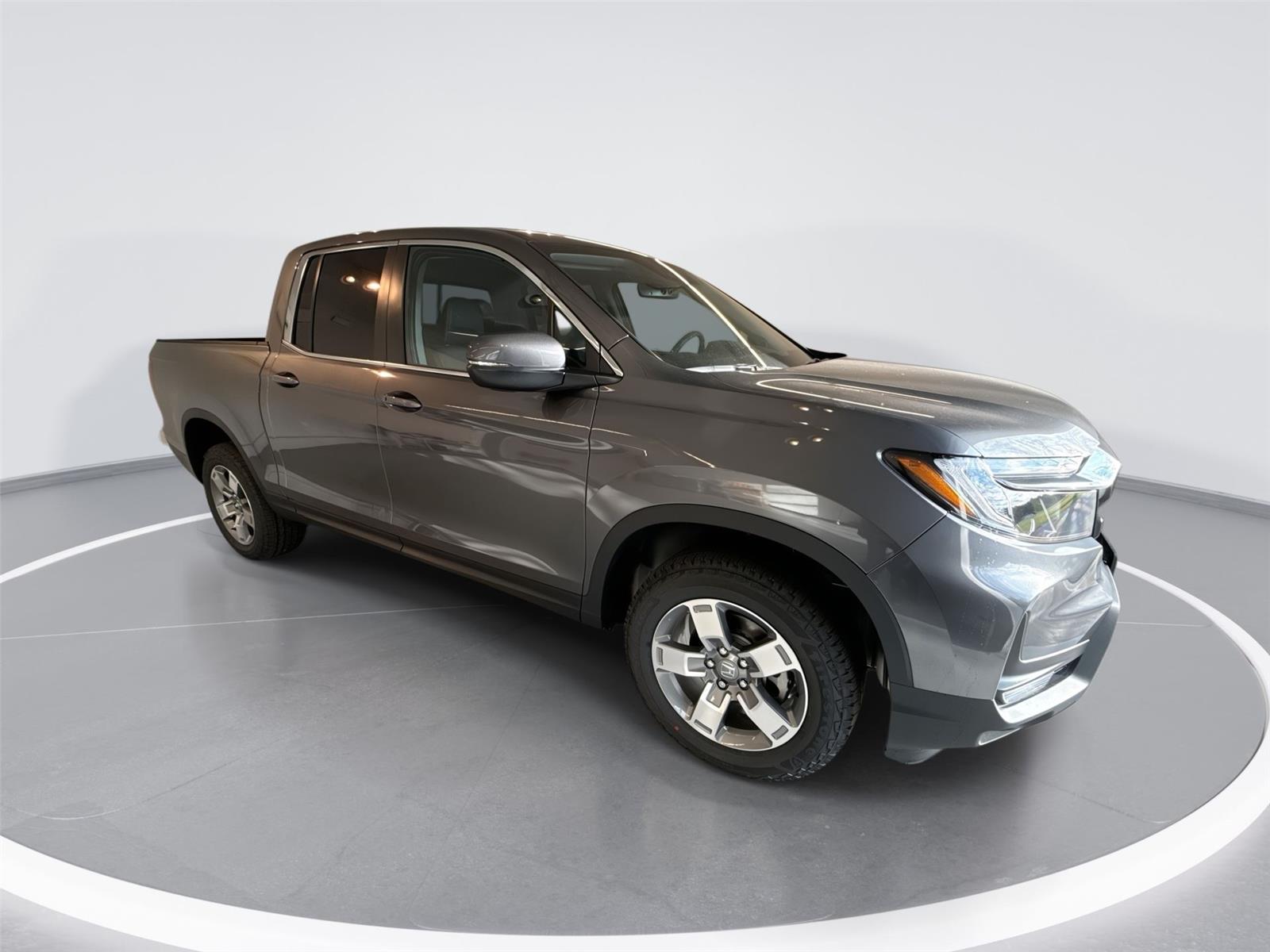 Gray (Modern Steel Metallic) 2026 Honda Ridgeline Pickup Truck All-Wheel Drive Automatic
