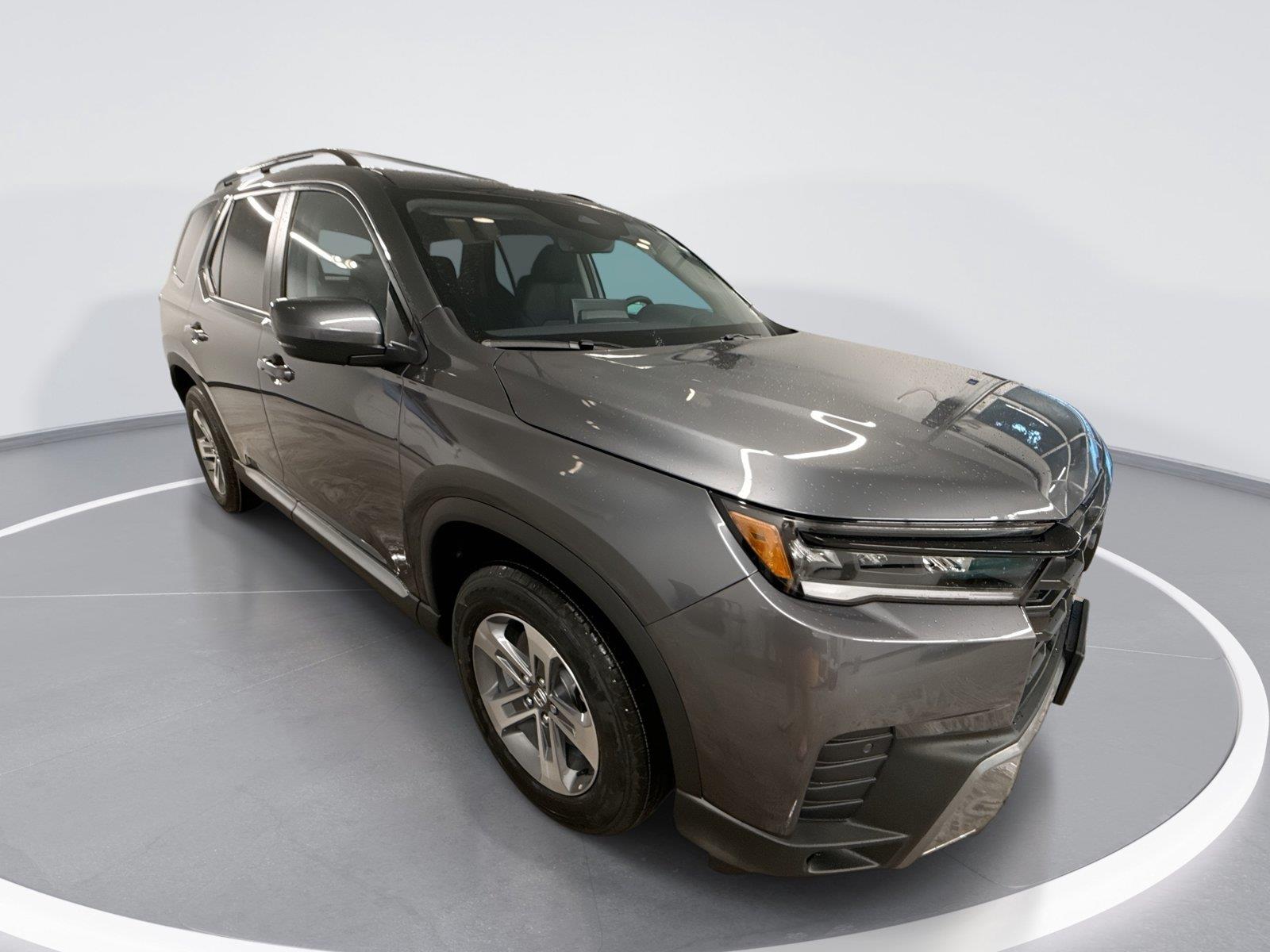 Gray (Modern Steel Metallic) 2026 Honda Pilot SUV / Crossover All-Wheel Drive Automatic