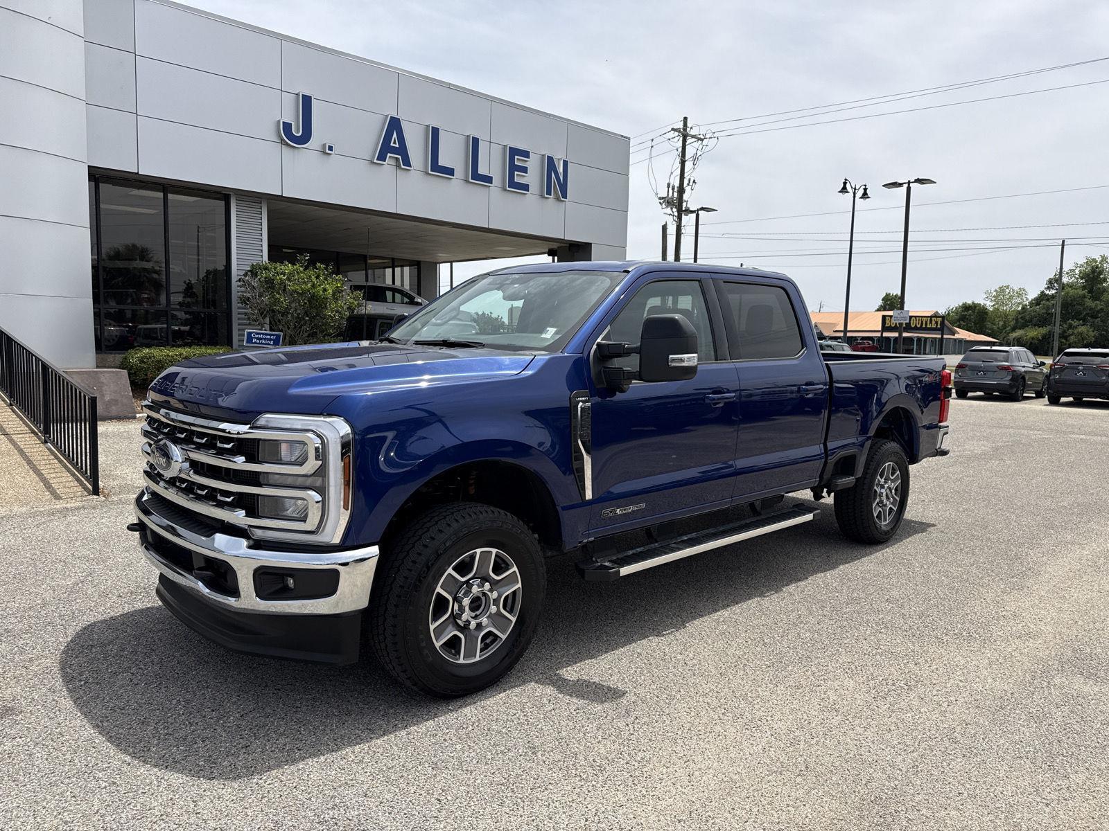 Argon Blue 2026 Ford F-250 Super Duty Lariat Crew Cab 4WD Pickup Truck Four-Wheel Drive Automatic