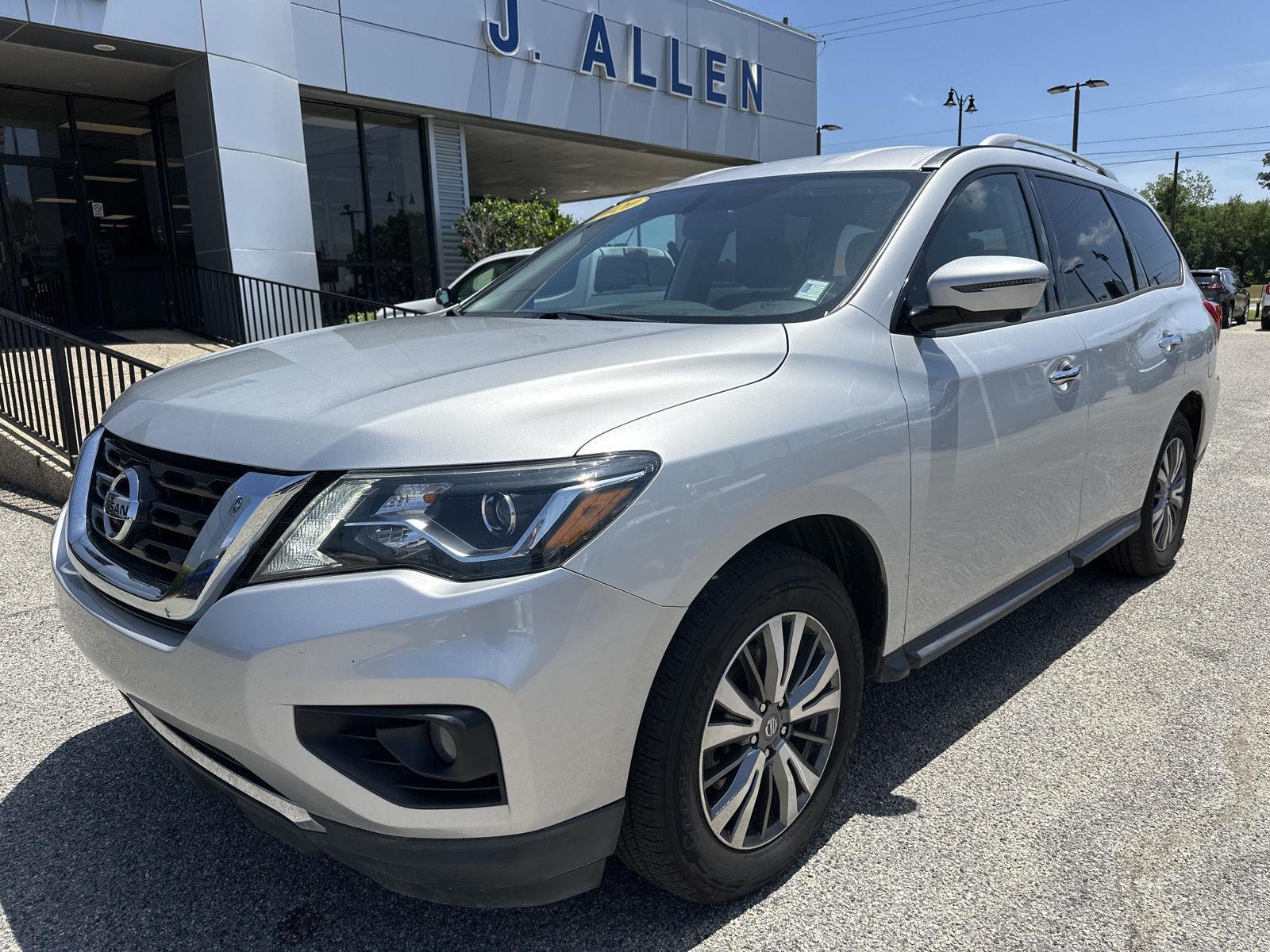 Brilliant Silver Metallic 2020 Nissan Pathfinder SL FWD SUV / Crossover Front-Wheel Drive Continuously Variable Transmission