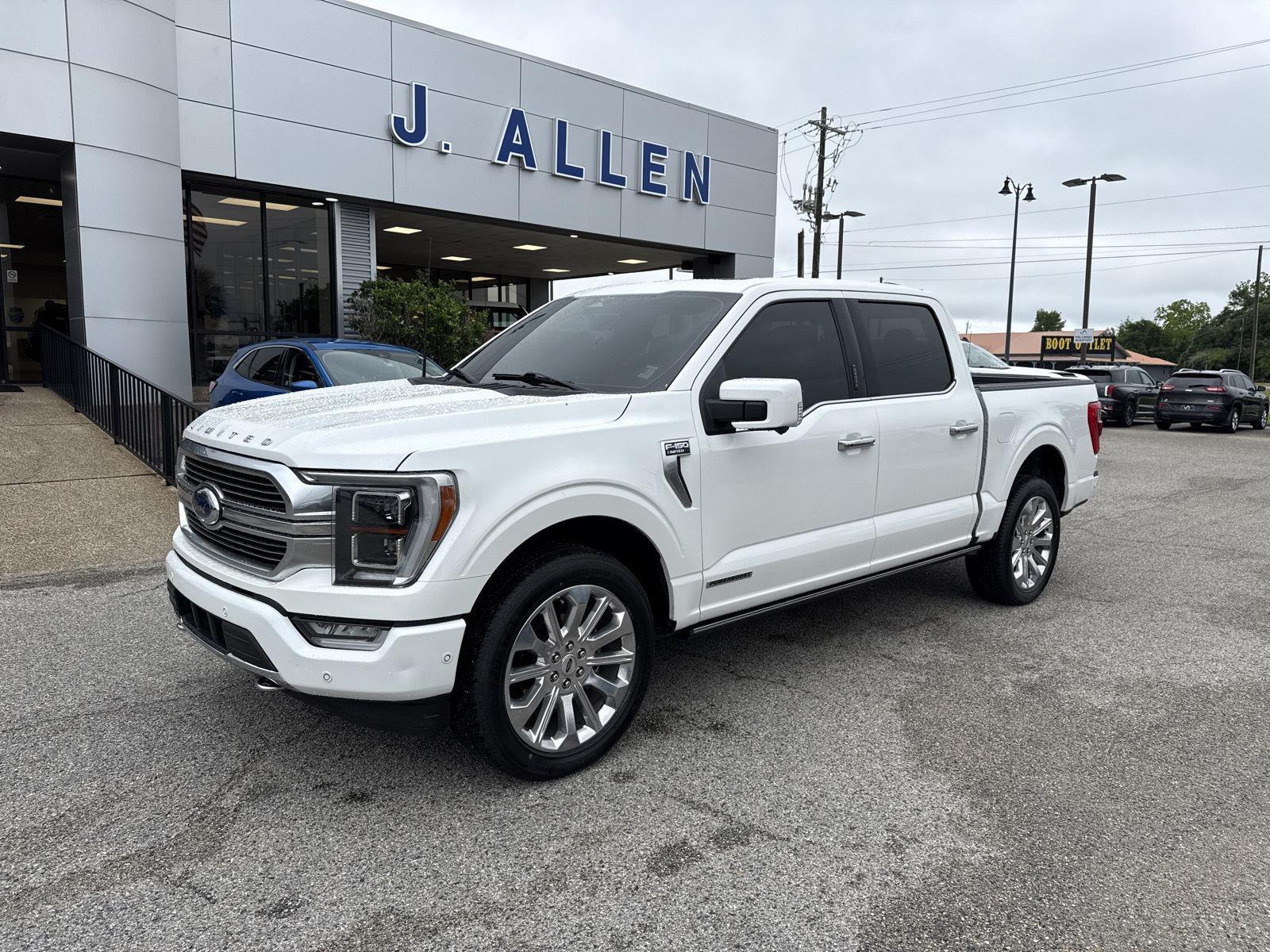 Star White Metallic Tri-Coat 2023 Ford F-150 Limited SuperCrew 4WD Pickup Truck Four-Wheel Drive Automatic
