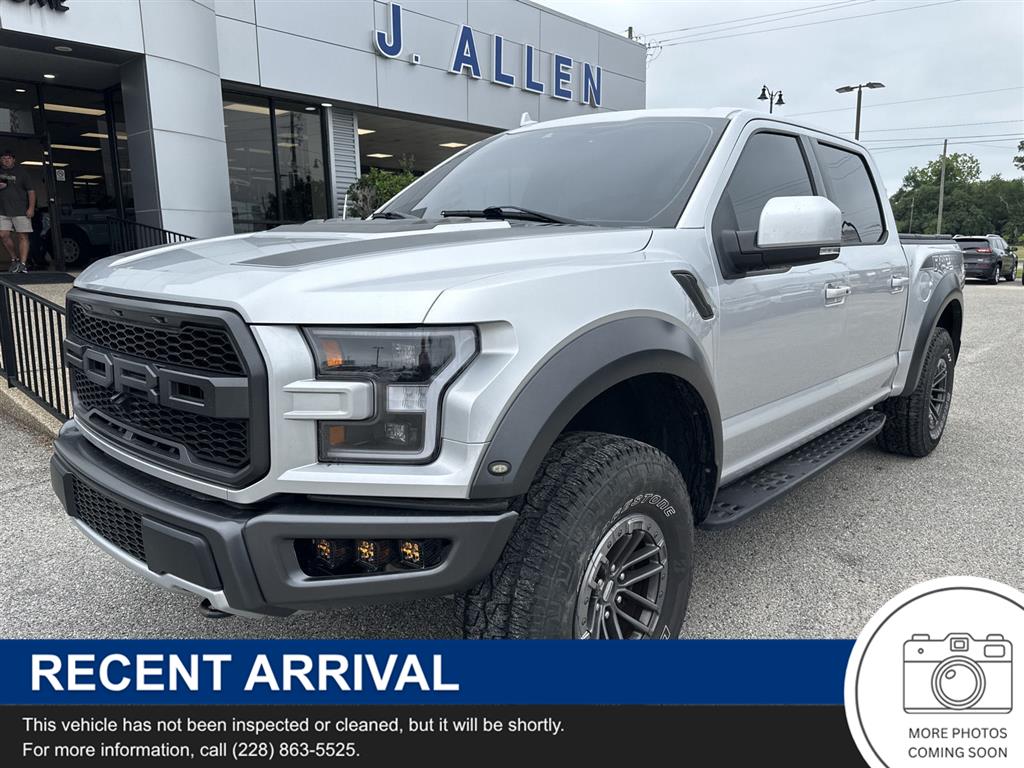 Ingot Silver 2019 Ford F-150 Raptor SuperCrew 4WD Pickup Truck Four-Wheel Drive Automatic