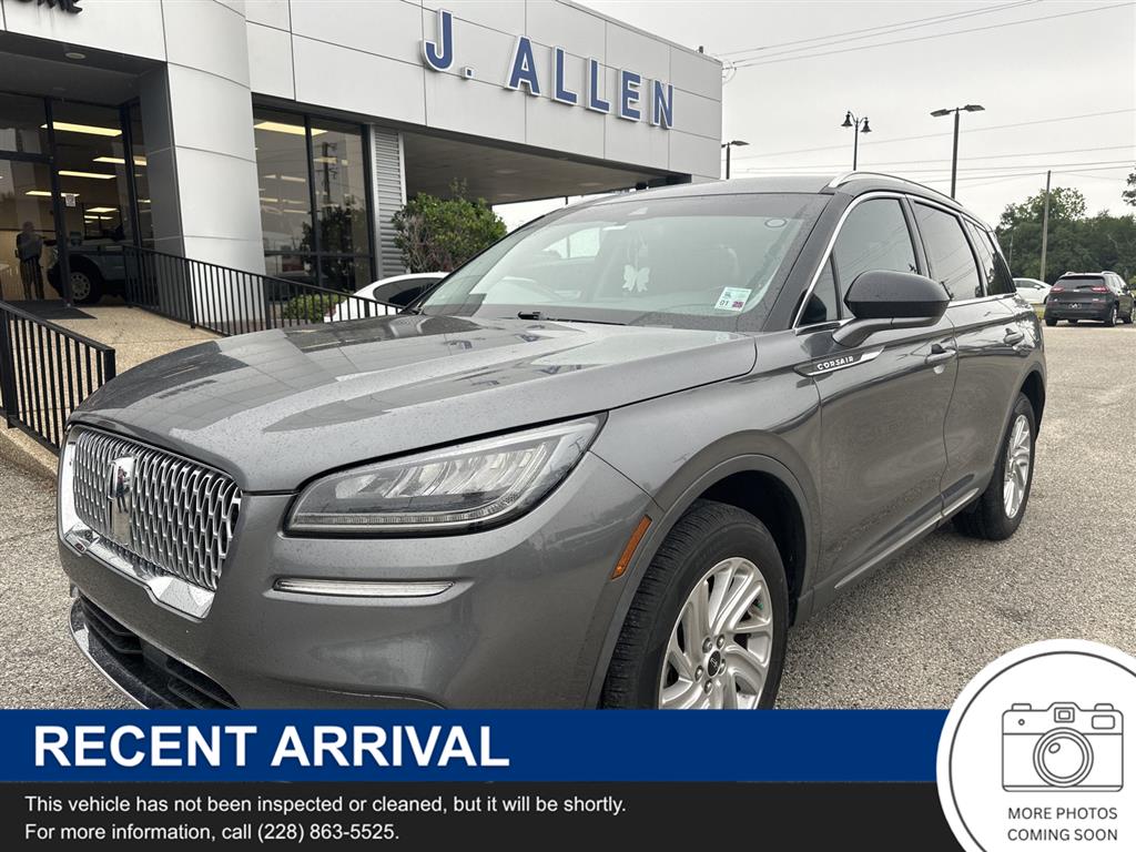 2021 Lincoln Corsair Standard FWD SUV / Crossover Front-Wheel Drive 8-Speed Automatic