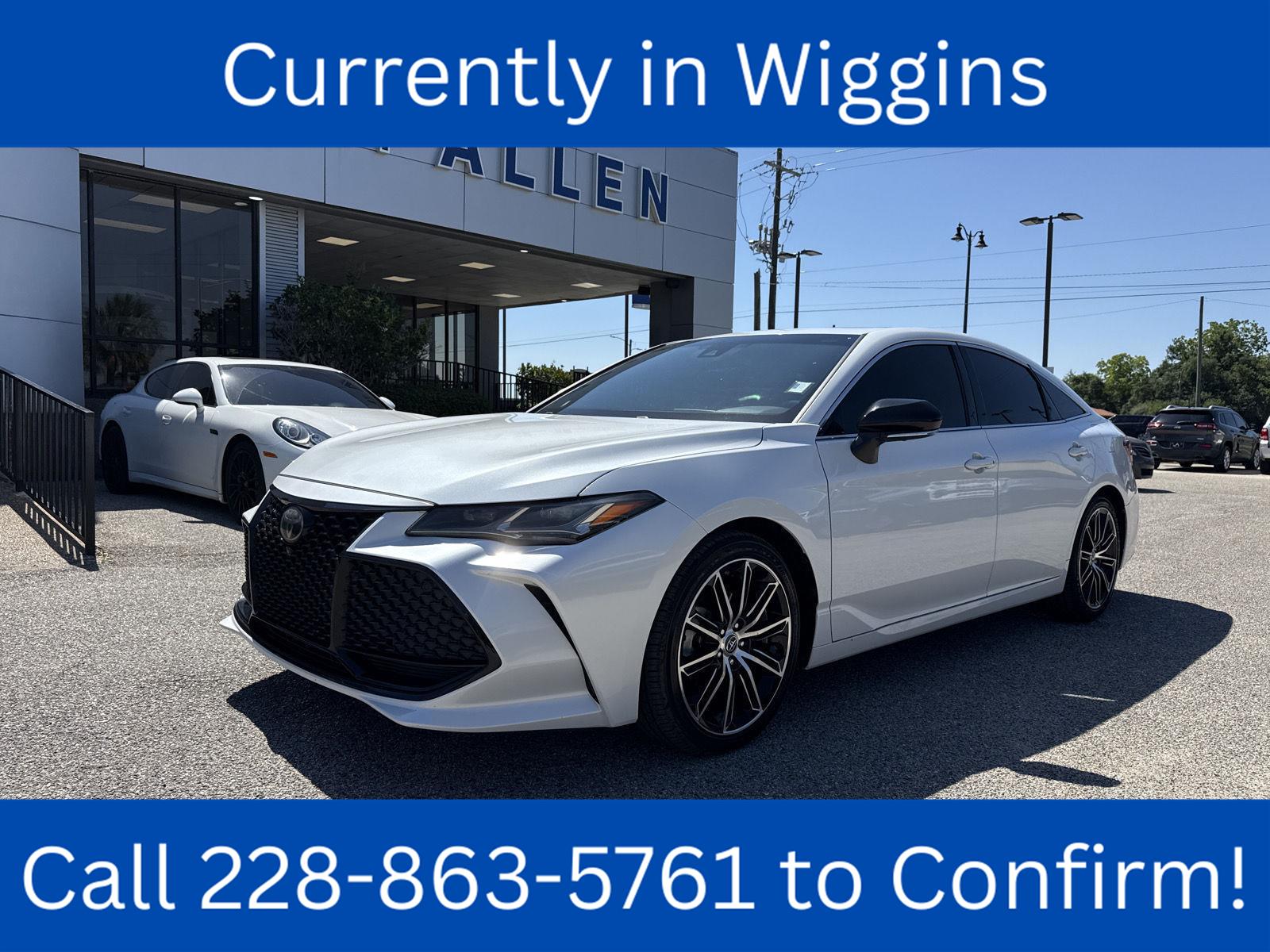 White (Wind Chill Pearl) 2019 Toyota Avalon Touring FWD Sedan Front-Wheel Drive 8-Speed Automatic