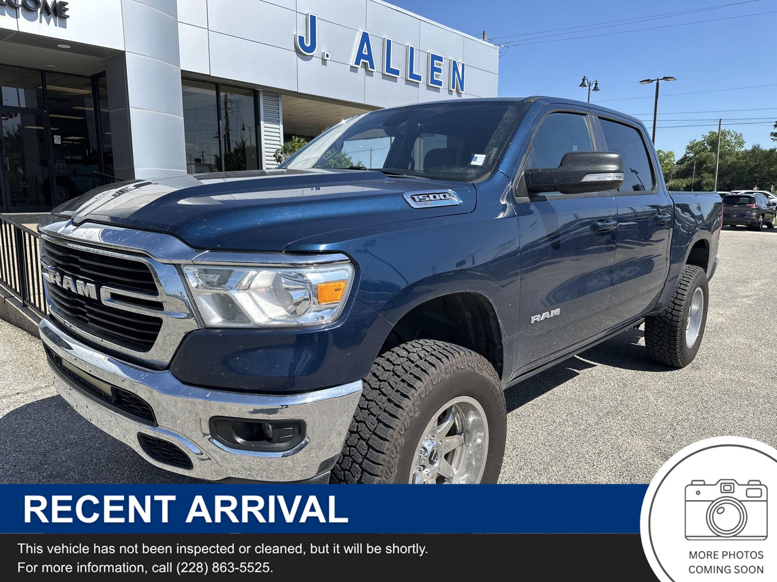Patriot Blue Pearlcoat 2021 RAM 1500 Big Horn Crew Cab 4WD Pickup Truck Four-Wheel Drive 8-Speed Automatic