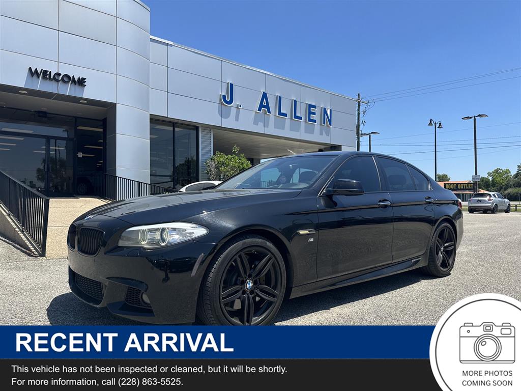 Jet Black 2013 BMW 5 Series 535i Sedan RWD Sedan Rear-Wheel Drive Manual