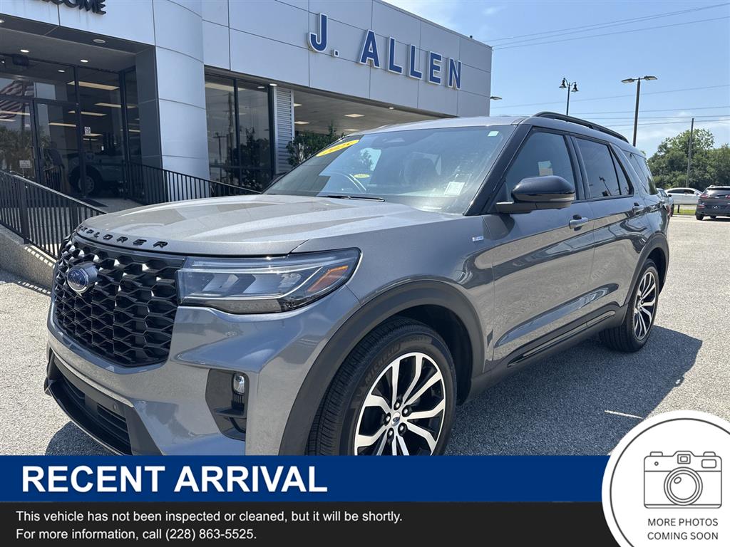 Carbonized Gray 2025 Ford Explorer ST-Line RWD SUV / Crossover Rear-Wheel Drive Automatic