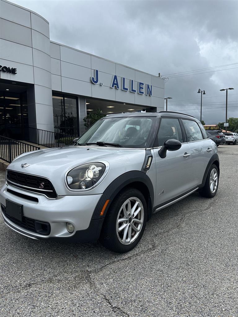 Crystal Silver Metallic 2016 MINI Countryman Cooper S ALL4 AWD SUV / Crossover All-Wheel Drive 6-Speed Manual Overdrive