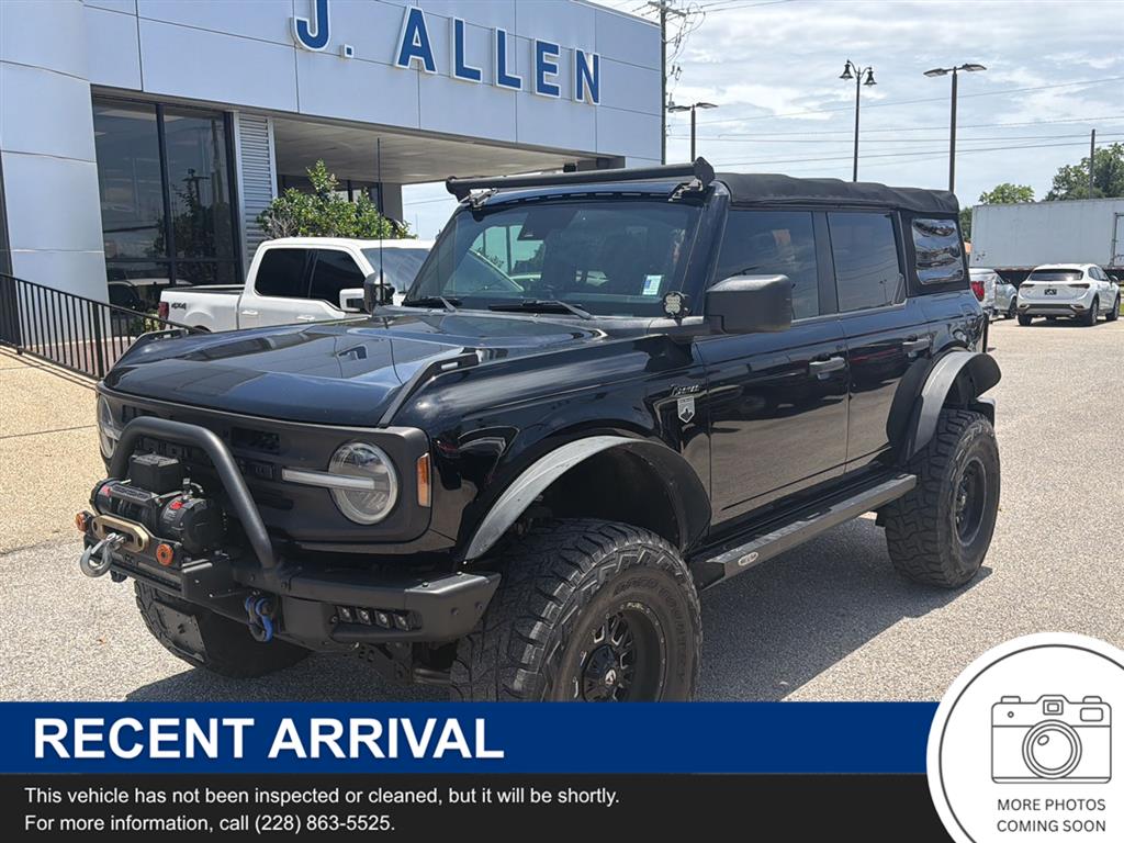 Shadow Black 2022 Ford Bronco Big Bend 4-Door 4WD SUV / Crossover Four-Wheel Drive 7-Speed Manual