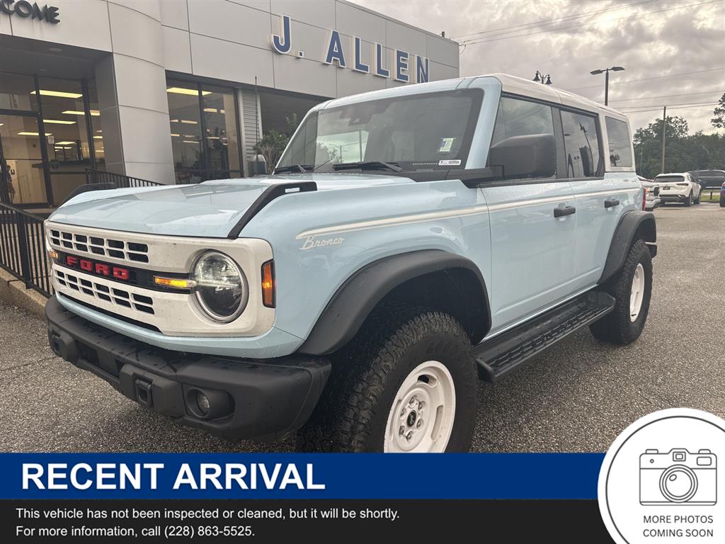 Robins Egg Blue 2025 Ford Bronco SUV / Crossover Four-Wheel Drive Automatic