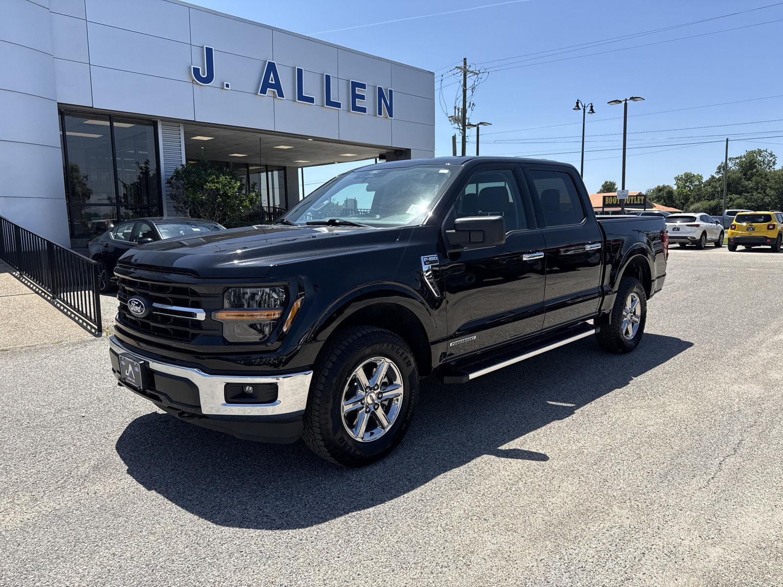Agate Black 2025 Ford F-150 XLT SuperCrew 4WD Pickup Truck Four-Wheel Drive Automatic