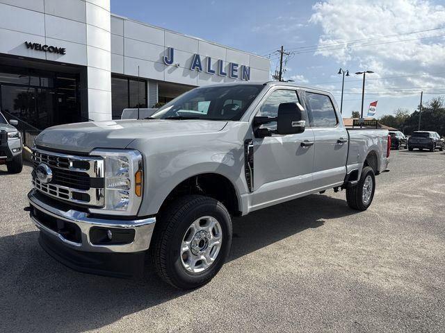 2026 Ford F-250 Super Duty XLT Crew Cab 4WD