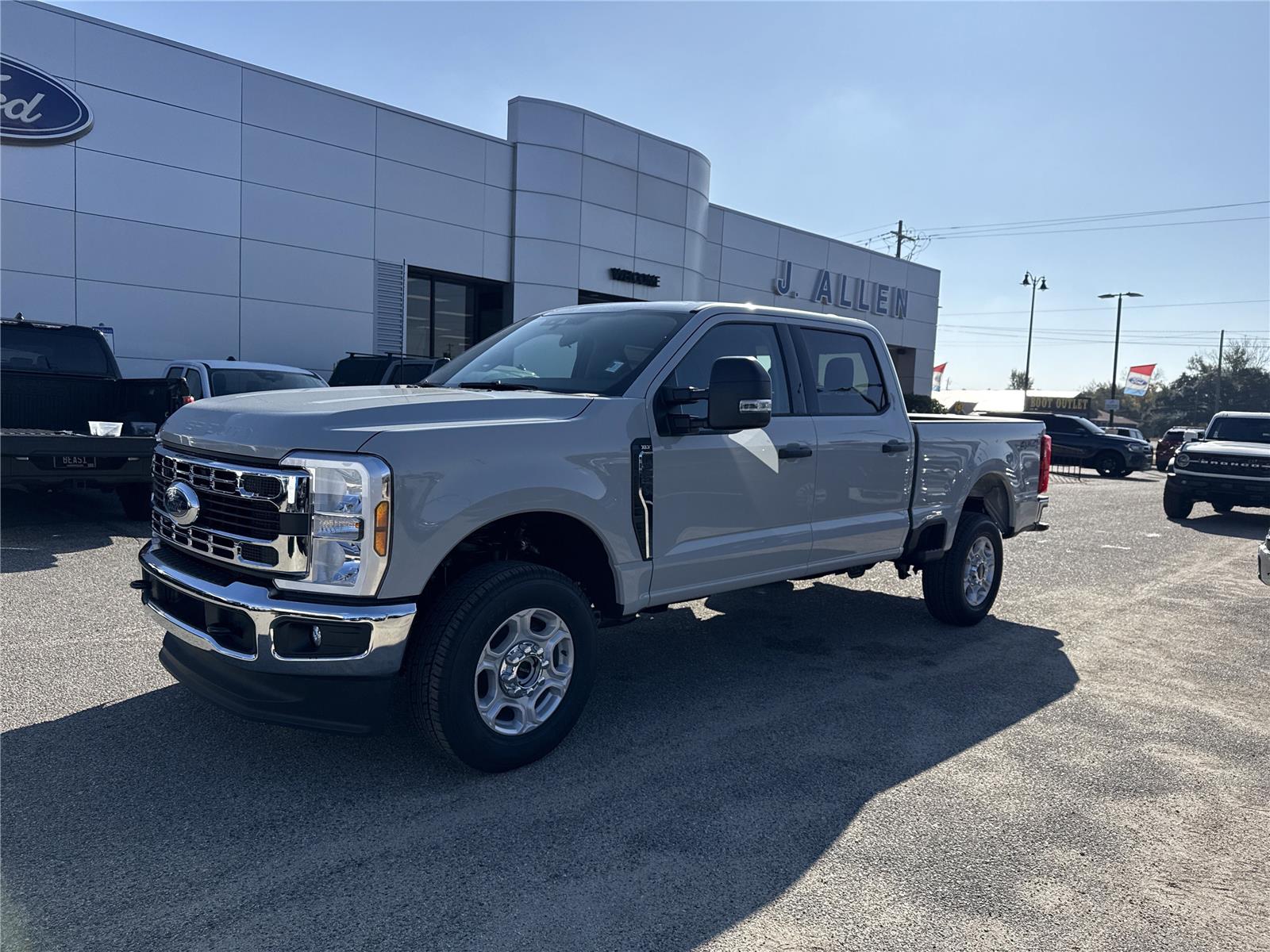 2026 Ford F-250 Super Duty XLT Crew Cab 4WD