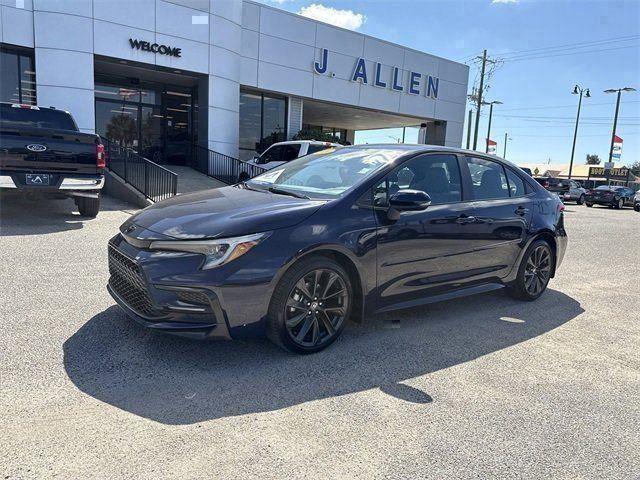 Toyota Corolla SE FWD