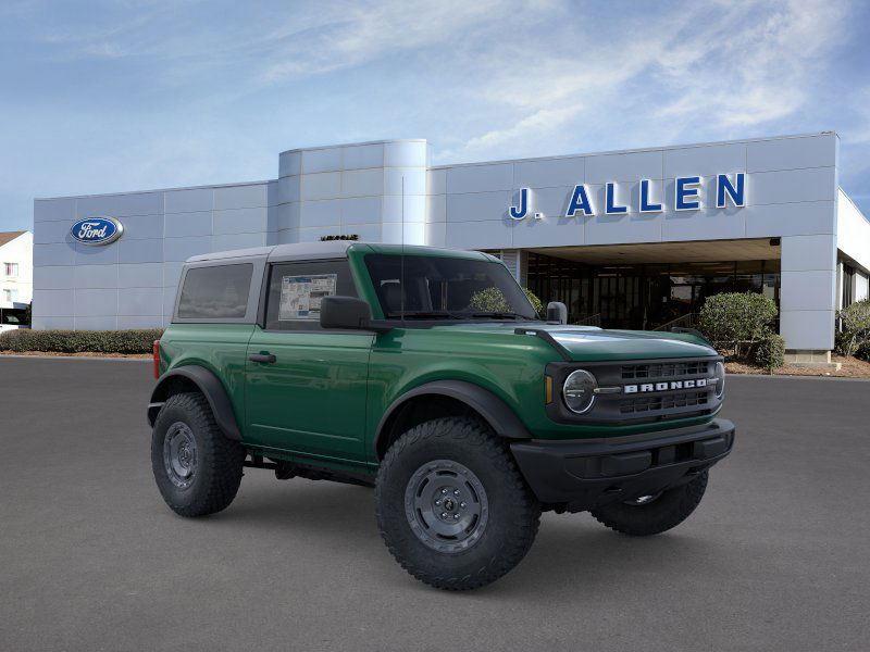 Eruption Green 2025 Ford Bronco 2-Door 4WD SUV / Crossover Four-Wheel Drive 7-Speed Manual