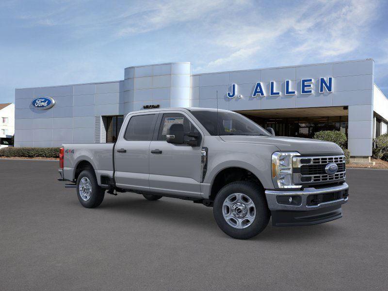 Avalanche Gray 2026 Ford F-250 Super Duty XLT Crew Cab 4WD Pickup Truck Four-Wheel Drive Automatic