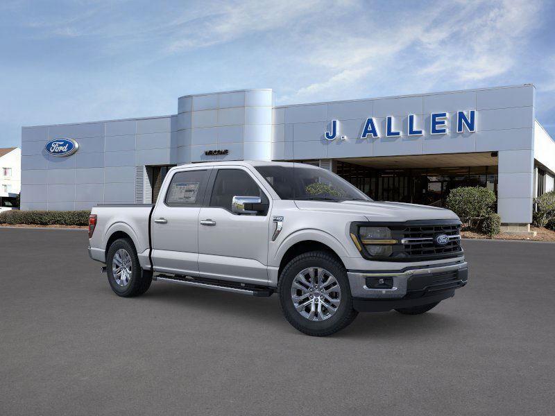 2025 Ford F-150 XLT SuperCrew RWD